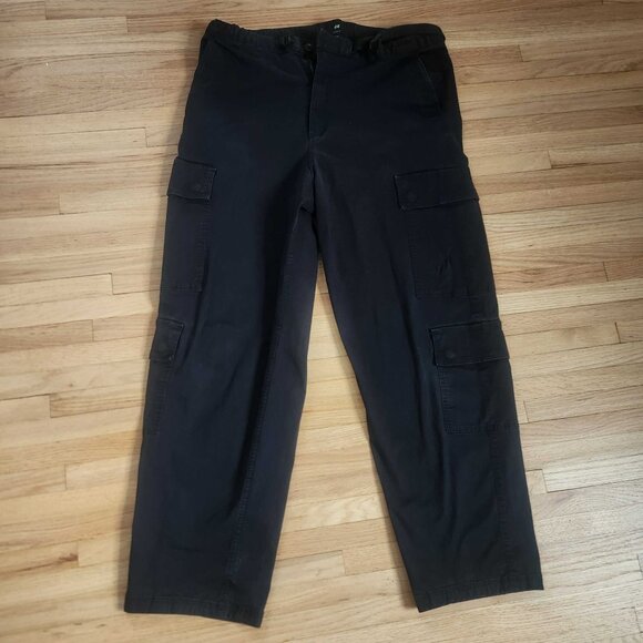 H&M Men’s Black Loose-Fit Cargo Pants — 36x30 • Adjustable Strap Belt - Picture 1 of 7